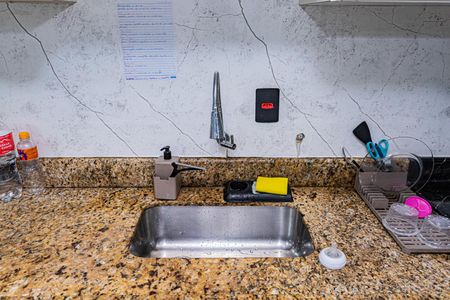 Cozinha de casa para alugar com 3 quartos, 230m² em Vila Cruz das Almas, São Paulo