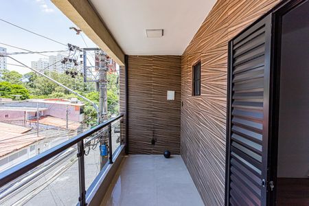 Varanda suite 1 de casa para alugar com 3 quartos, 230m² em Vila Cruz das Almas, São Paulo