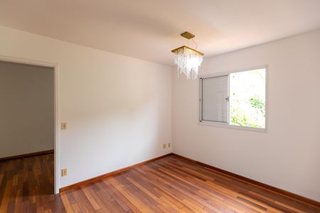 Casa de condomínio à venda com 194m², 3 quartos e 4 vagas Casa de condomínio à venda com 194m², 3 quartos e 4 vagasHall dos Quartos