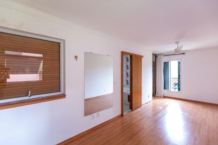 Casa de condomínio à venda com 194m², 3 quartos e 4 vagas Casa de condomínio à venda com 194m², 3 quartos e 4 vagasSuíte 2