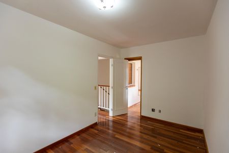 Casa de condomínio à venda com 194m², 3 quartos e 4 vagas Casa de condomínio à venda com 194m², 3 quartos e 4 vagasQuarto 1