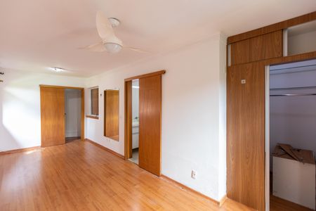 Casa de condomínio à venda com 194m², 3 quartos e 4 vagas Casa de condomínio à venda com 194m², 3 quartos e 4 vagasSuíte 2