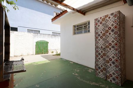 Casa à venda com 348m², 3 quartos e 3 vagasQuintal e área de lazer