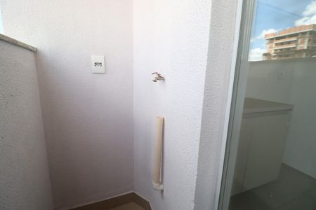 Apartamento para alugar com 52m², 2 quartos e 1 vagaÁrea de Serviço
