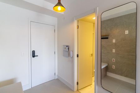 Quarto de kitnet/studio à venda com 1 quarto, 32m² em Jardim das Acacias, São Paulo