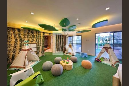 Studio à venda com 32m², 1 quarto e sem vaga Studio à venda com 32m², 1 quarto e sem vagaBrinquedoteca