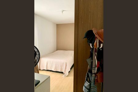 Apartamento à venda com 2 quartos, 54m² em Jardim Maria Rosa, Taboão da Serra