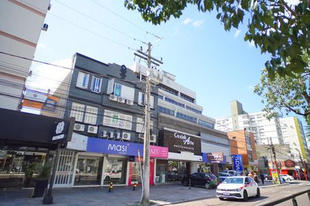 Apartamento para alugar com 107m², 3 quartos e sem vagaFachada 