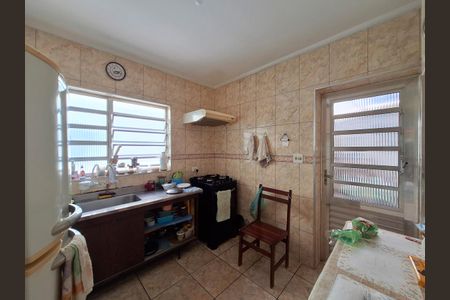 Casa à venda com 100m², 2 quartos e 1 vaga Casa à venda com 100m², 2 quartos e 1 vagaCozinha