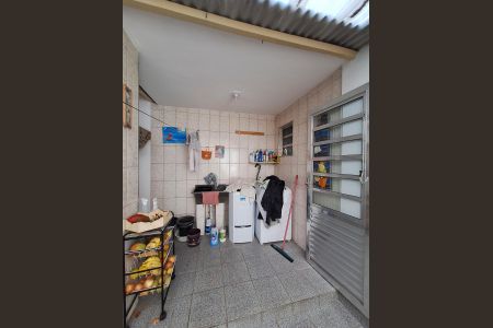 Casa à venda com 100m², 2 quartos e 1 vaga Casa à venda com 100m², 2 quartos e 1 vagaÁrea de Serviço