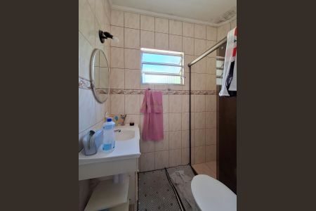 Casa à venda com 100m², 2 quartos e 1 vaga Casa à venda com 100m², 2 quartos e 1 vagaBanheiro 2