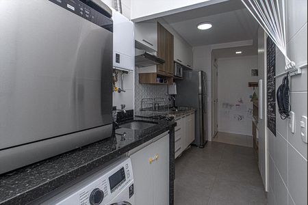Apartamento à venda com 68m², 2 quartos e 1 vagacozinha e área de serviço compartilhadas_3