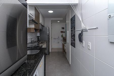 Apartamento à venda com 68m², 2 quartos e 1 vagacozinha e área de serviço compartilhadas_4