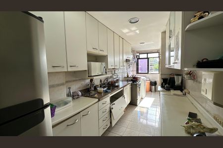 Apartamento à venda com 106m², 2 quartos e 1 vaga Apartamento à venda com 106m², 2 quartos e 1 vagaCozinha
