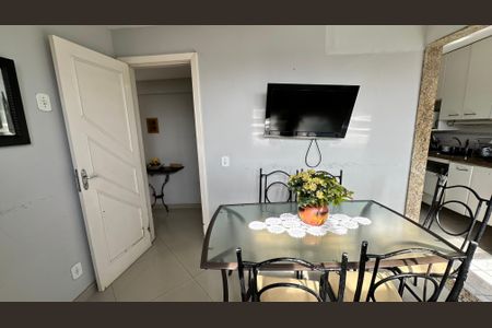 Apartamento à venda com 106m², 2 quartos e 1 vaga Apartamento à venda com 106m², 2 quartos e 1 vagaCopa