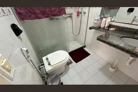 Apartamento à venda com 106m², 2 quartos e 1 vaga Apartamento à venda com 106m², 2 quartos e 1 vagaBanheiro Social