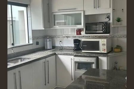 Casa à venda com 5 quartos, 435m² em Barra da Tijuca, Rio de Janeiro