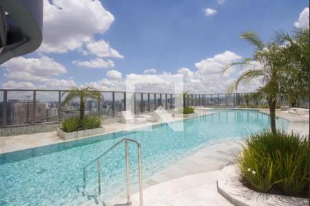 Studio à venda com 32m², 1 quarto e sem vaga Studio à venda com 32m², 1 quarto e sem vagaPiscina