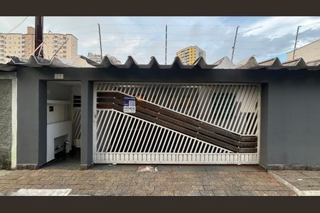 Casa à venda com 136m², 2 quartos e 3 vagasFachada