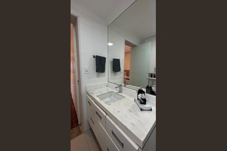 Casa à venda com 136m², 2 quartos e 3 vagasBanheiro da Suíte 2