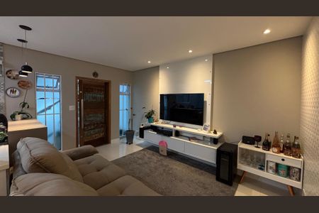 Casa à venda com 136m², 2 quartos e 3 vagasSala - Cozinha