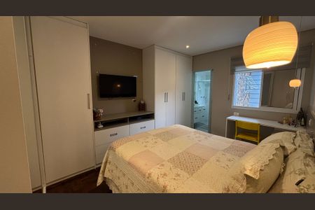 Casa à venda com 136m², 2 quartos e 3 vagasSuíte 2