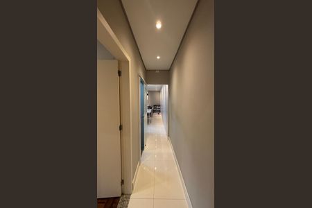 Casa à venda com 136m², 2 quartos e 3 vagasCorredor