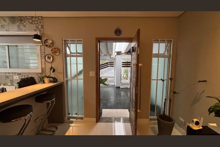 Casa à venda com 136m², 2 quartos e 3 vagasSala - Cozinha