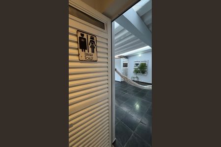 Casa à venda com 136m², 2 quartos e 3 vagasQuintal - Garagem - Banheiro