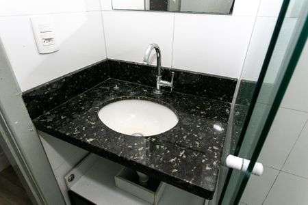 Casa para alugar com 300m², 4 quartos e 2 vagasBanheiro Social