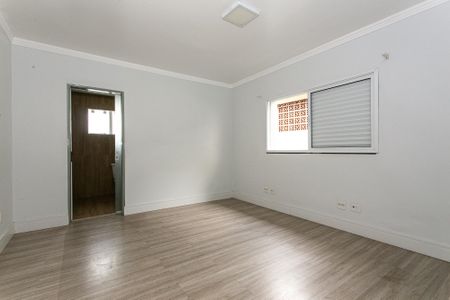 Casa para alugar com 300m², 4 quartos e 2 vagasSuíte