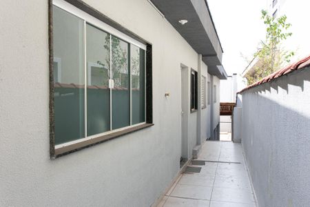 Casa para alugar com 300m², 4 quartos e 2 vagasCorredor