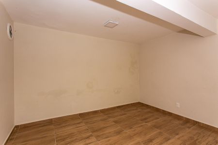 Casa para alugar com 300m², 4 quartos e 2 vagasCasa 2 - Quarto