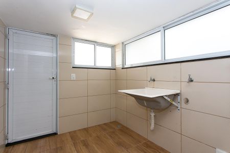 Casa para alugar com 300m², 4 quartos e 2 vagasCasa 2 - Área de Serviço