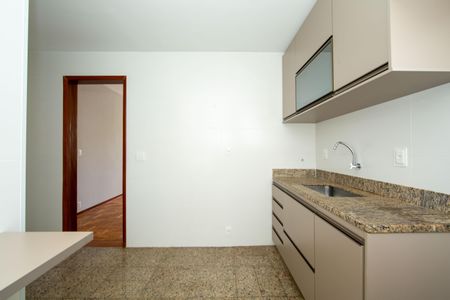 Apartamento à venda com 80m², 3 quartos e 1 vagaCOZINHA