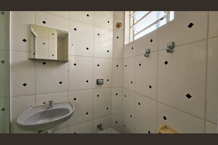 Casa de condomínio para alugar com 91m², 3 quartos e 1 vaga Casa de condomínio para alugar com 91m², 3 quartos e 1 vagaBanheiro da Suíte