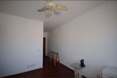 Sala  de apartamento para alugar com 2 quartos, 58m² em Cascadura, Rio de Janeiro