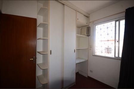 Quarto 1 de apartamento para alugar com 2 quartos, 58m² em Cascadura, Rio de Janeiro