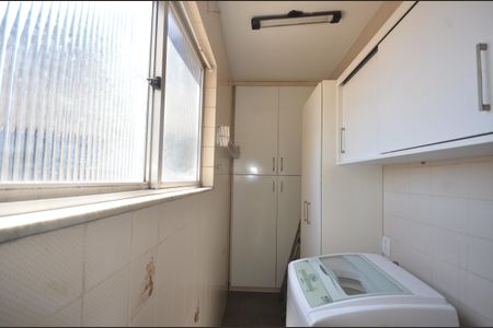 Apartamento para alugar com 58m², 2 quartos e 1 vagaÁrea de Serviço