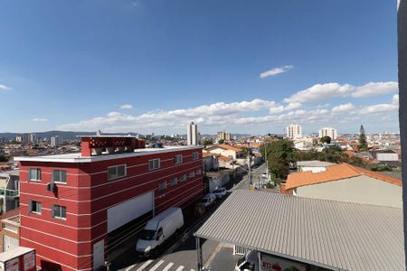Vista da Sala/Cozinha de apartamento para alugar com 2 quartos, 60m² em Vila Ede, São Paulo