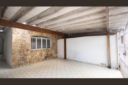 Casa à venda com 165m², 4 quartos e 2 vagas Casa à venda com 165m², 4 quartos e 2 vagasGaragem