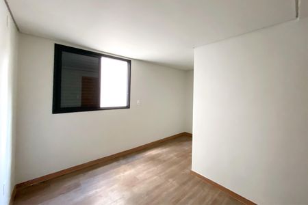 Apartamento à venda com 157m², 3 quartos e 2 vagasQuarto 3