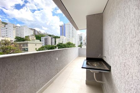 Apartamento à venda com 124m², 2 quartos e 2 vagasÁrea de Serviço