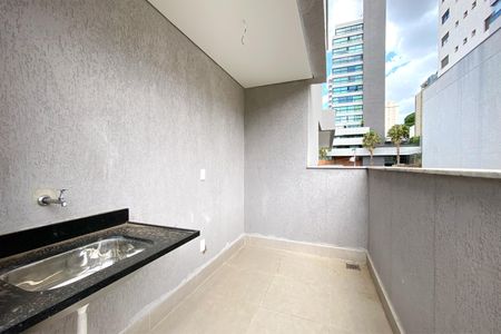 Apartamento à venda com 124m², 2 quartos e 2 vagasÁrea de Serviço