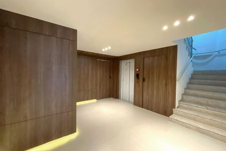 Apartamento à venda com 124m², 2 quartos e 2 vagasÁrea comum - Hall