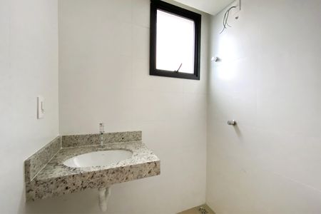 Apartamento à venda com 124m², 2 quartos e 2 vagasBanheiro da Suíte 1