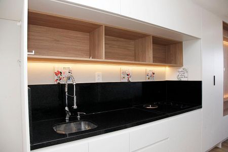 Cozinha de kitnet/studio para alugar com 1 quarto, 27m² em Cidade Baixa, Porto Alegre
