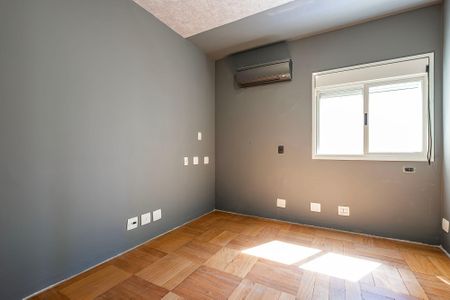 Apartamento à venda com 193m², 3 quartos e 4 vagas Apartamento à venda com 193m², 3 quartos e 4 vagasSuíte 3