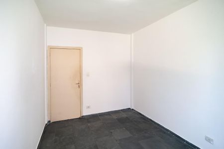 Apartamento para alugar com 75m², 2 quartos e sem vaga