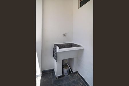 Apartamento para alugar com 75m², 2 quartos e sem vaga